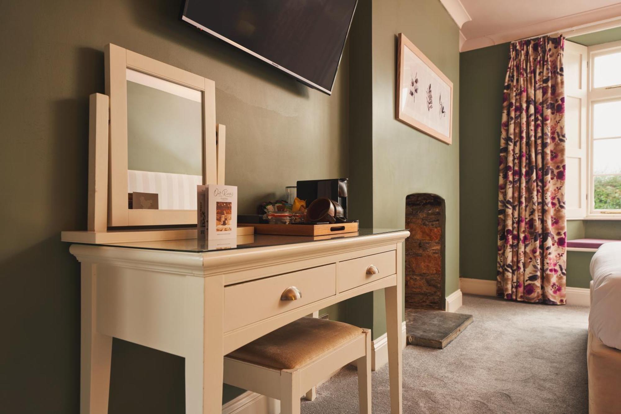 Hotel Rose And Crown Yealmpton Extérieur photo